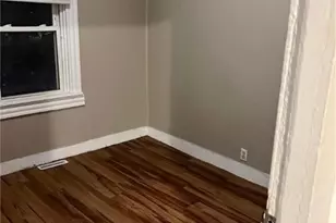 8 Andem St, Providence, RI 02908 - Photo 15