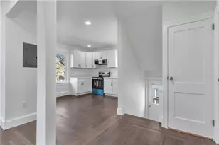 97 Lenox Ave, Providence, RI 02907 - Photo 23