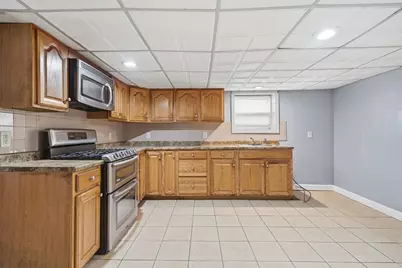 36 Auburn Street, Pawtucket, RI 02860 - Photo 15