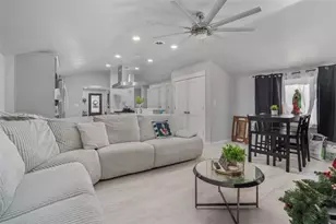 1537 Providence Pike, North Smithfield, RI 02896 - Photo 5