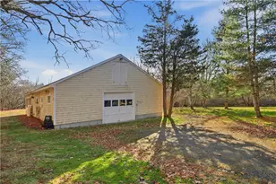 46 Simmons Rd, Little Compton, RI 02837 - Photo 3