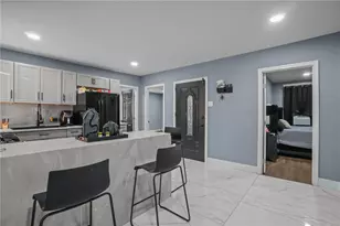 367 Laurel Hill Ave, Cranston, RI 02920 - Photo 9