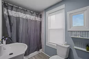 367 Laurel Hill Ave, Cranston, RI 02920 - Photo 19