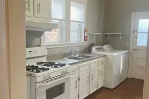 9 Sherman St, Newport, RI 02840 - Photo 5