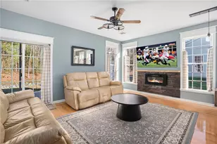 23 Cambridge Cir, Smithfield, RI 02917 - Photo 11