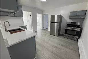 93 Stanton St, Providence, RI 02909 - Photo 3