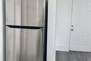 181 Reynolds Ave, Providence, RI 02905 - Photo 15