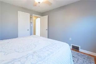 77 Pinecrest Dr, Pawtucket, RI 02861 - Photo 21