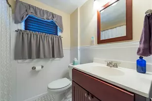 77 Pinecrest Dr, Pawtucket, RI 02861 - Photo 19