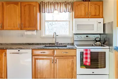 77 Pinecrest Drive, Pawtucket, RI 02861 - Photo 11