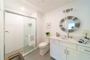 32 Exchange St, East Greenwich, RI 02818 - Photo 17