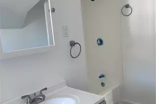 181 Reynolds Ave, Providence, RI 02905 - Photo 11