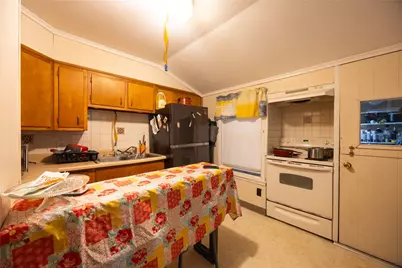 916 Bullocks Pt Avenue, East Providence, RI 02916 - Photo 13