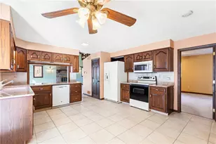 22 Angell Rd, Scituate, RI 02857 - Photo 15