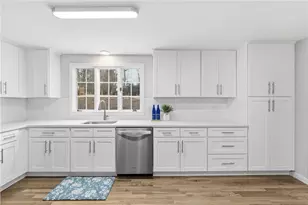 38 Juniper Ln, Holden, MA 01520 - Photo 3