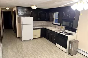 19 Washington St, North Providence, RI 02904 - Photo 5