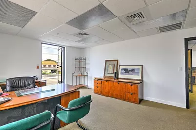 577 Warren Avenue, East Providence, RI 02914 - Photo 15