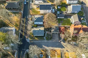 80 Hillside Ave, Providence, RI 02906 - Photo 39