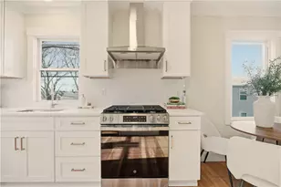 85 Bayview Ave, Bristol, RI 02809 - Photo 11