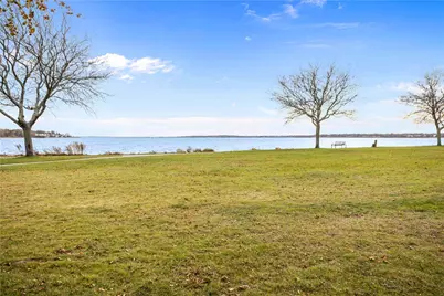 129 Shore Road, East Providence, RI 02903 - Photo 47