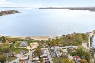 129 Shore Rd, East Providence, RI 02903 - Photo 5