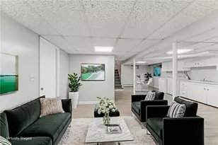 21 Webb St, Providence, RI 02908 - Photo 33