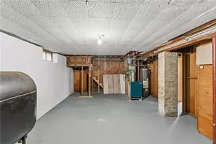 21 Webb St, Providence, RI 02908 - Photo 39