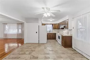 21 Webb St, Providence, RI 02908 - Photo 15