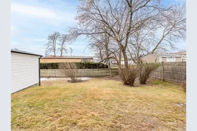 23 Mowry Avenue, East Providence, RI 02914 - Photo 21