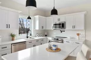 44 Oldham St, Warwick, RI 02886 - Photo 3