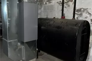 140 Lake View Rd, Cranston, RI 02920 - Photo 39