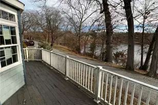 140 Lake View Rd, Cranston, RI 02920 - Photo 41