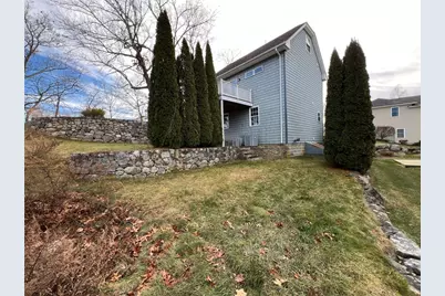 140 Lake View Road, Cranston, RI 02920 - Photo 7