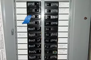 140 Lake View Rd, Cranston, RI 02920 - Photo 35