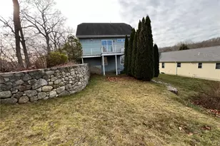 140 Lake View Rd, Cranston, RI 02920 - Photo 5