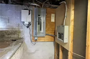 25 Elinora St, East Providence, RI 02915 - Photo 29