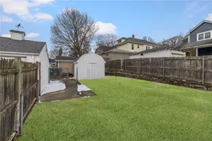 33 Moorland Ave, Providence, RI 02908 - Photo 31