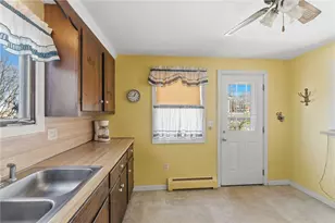 8 Harris Ave, Warren, RI 02885 - Photo 21