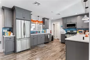 4 James St, Middletown, RI 02842 - Photo 19