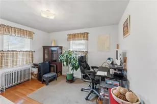 20 Bridgham St, East Providence, RI 02916 - Photo 15