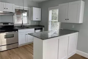 102 3rd Beach Rd, Middletown, RI 02842 - Photo 9