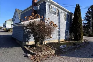 321 Budlong Rd, Cranston, RI 02920 - Photo 3