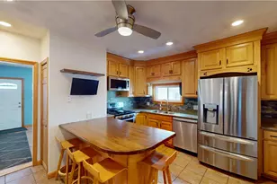 84 Boyce Ave, Pawtucket, RI 02861 - Photo 5