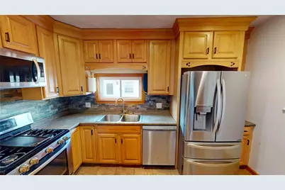 84 Boyce Avenue, Pawtucket, RI 02861 - Photo 9