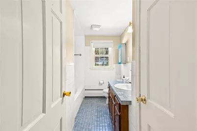 27 Bishop Drive, Cumberland, RI 02864 - Photo 17