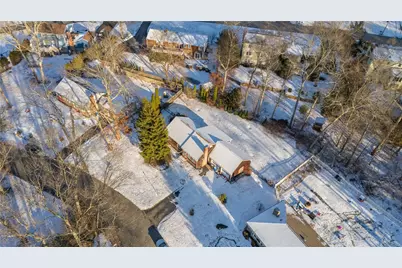 27 Bishop Drive, Cumberland, RI 02864 - Photo 7