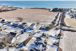 86 S Weeden Rd, South Kingstown, RI 02879 - Photo 5