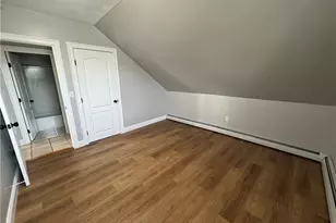 95 Mulberry St, Pawtucket, RI 02860 - Photo 9