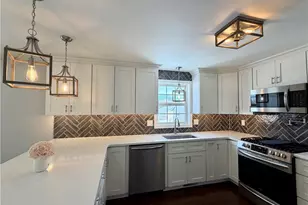 281 Abbott Run Valley Rd, Cumberland, RI 02864 - Photo 5