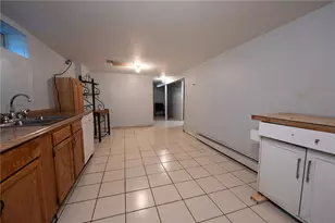 138 Glenbridge Ave, Providence, RI 02909 - Photo 23